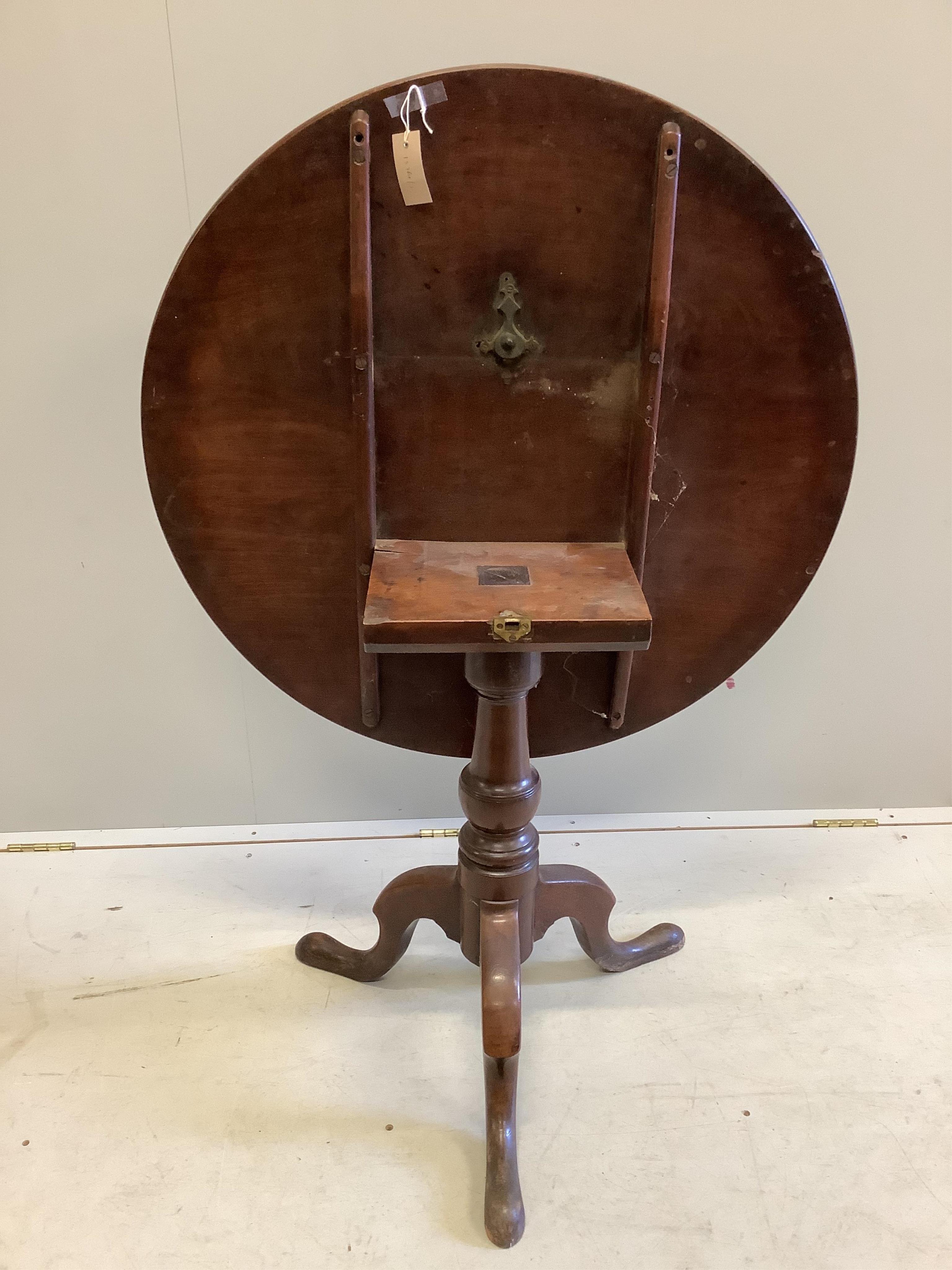 A George III mahogany tripod tea table, diameter 84cm. Condition - good